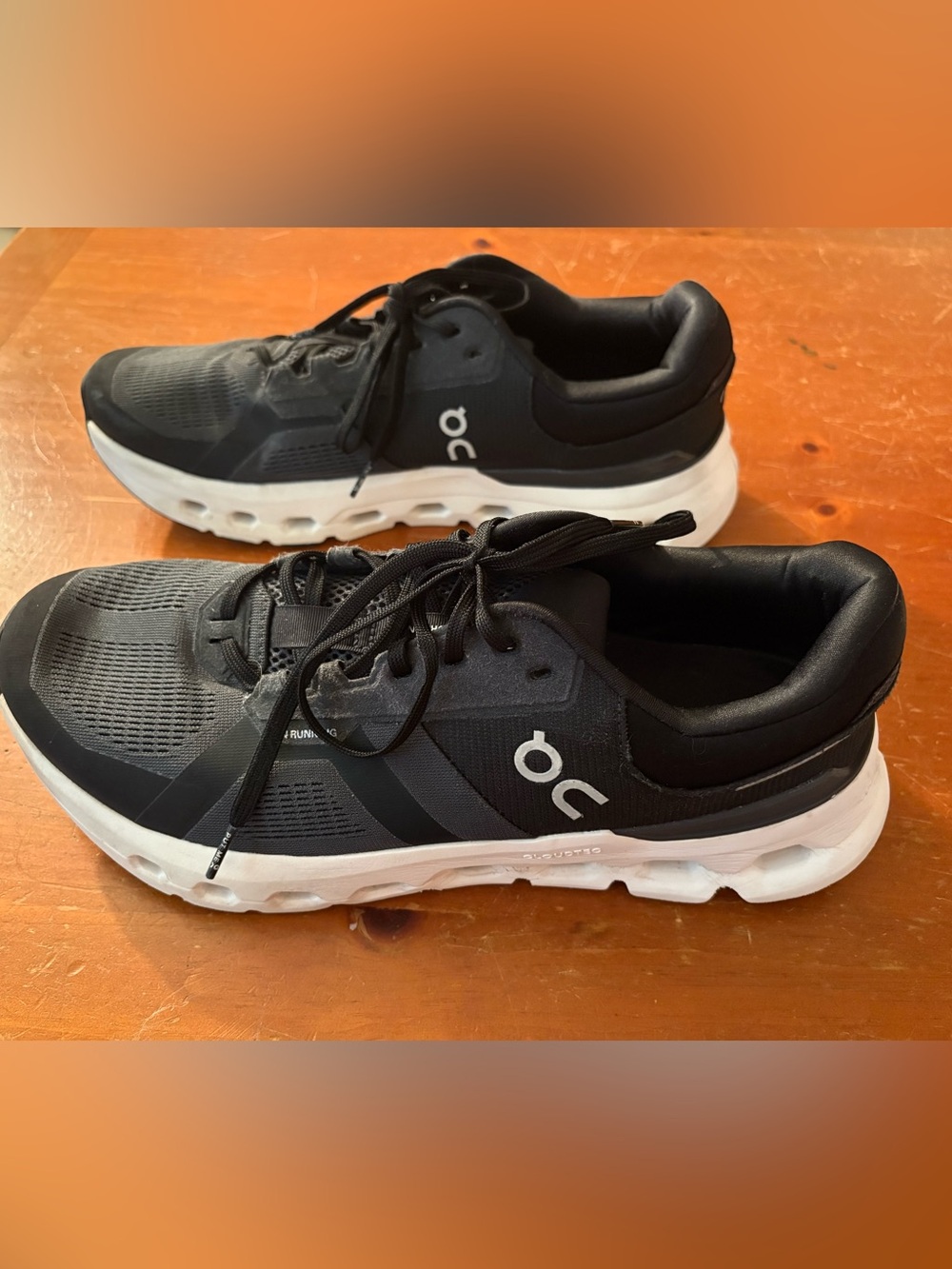 On Running (On Clouds) Men’s Cloudrunner 2 Sneakers/Running Shoes, Size 11.5W